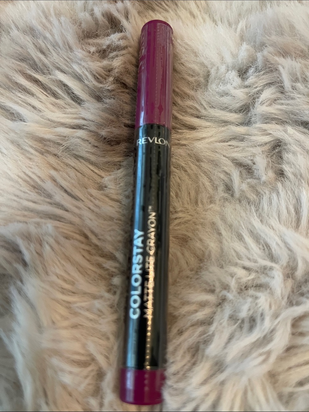Revlon ColorStay Matte Lip Crayon - Berry Plum- 005 Sky High. New sealed